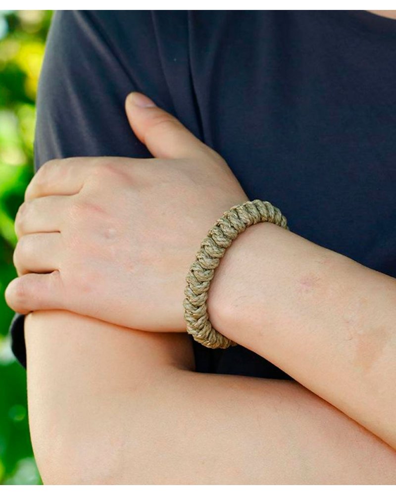 Bracelet Chanvre Tressé sur modèle Homme - coloris naturel | SPECIALFORCE