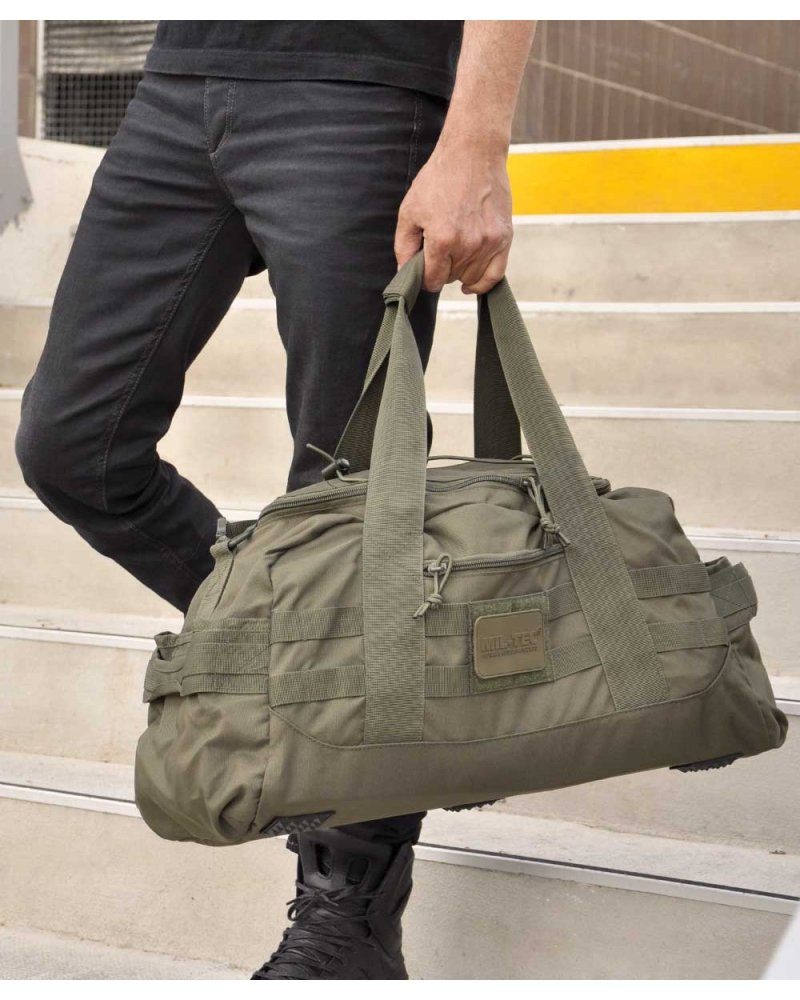 Sac de Voyage "Combat" kaki MIL-TEC 54 L - vue recto en extérieur | SPECIALFORCE