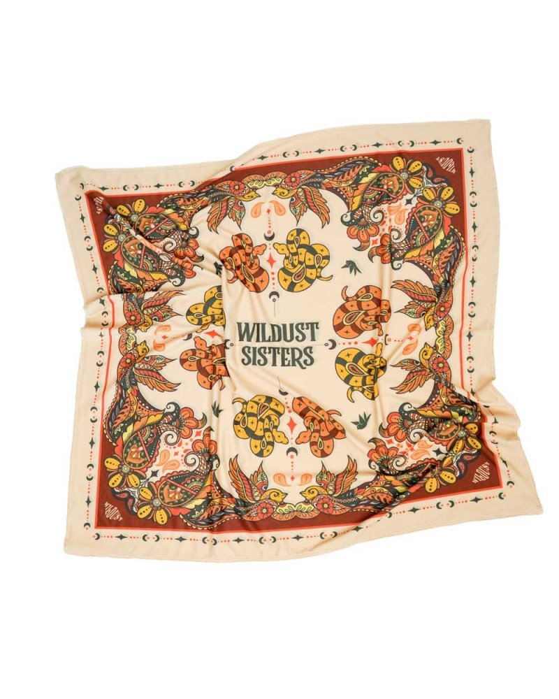 Foulard Moto Femme "Gypsy" WILDUST - vu déplié / chiffonné | SPECIALFORCE
