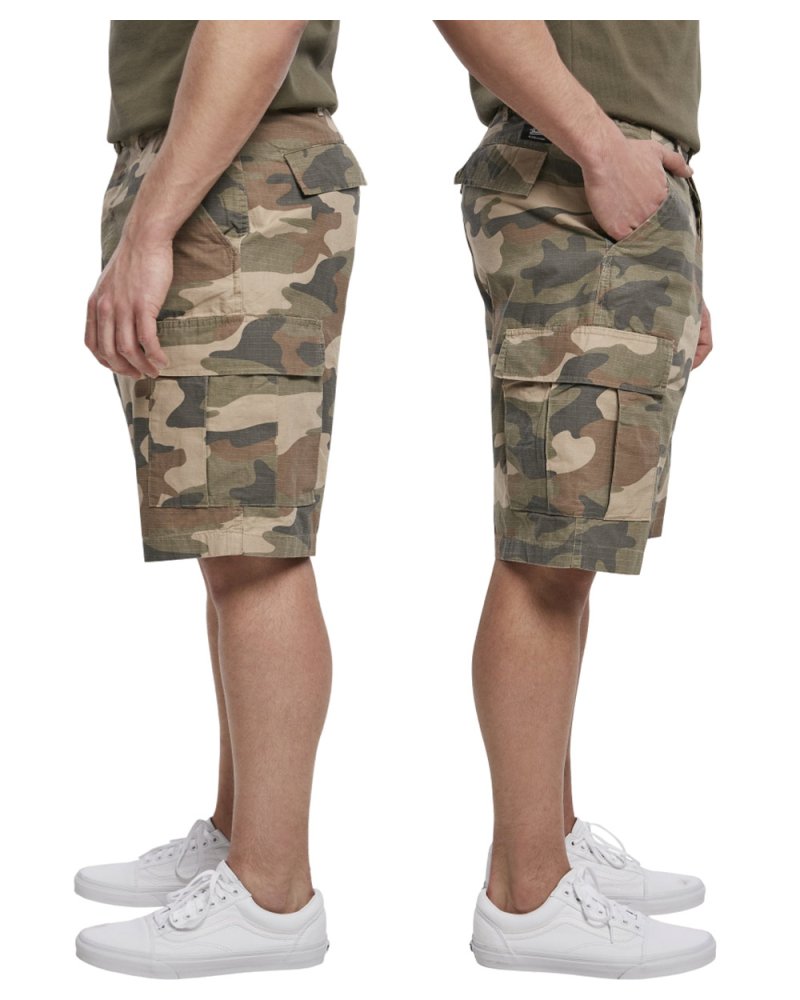 Short BDU BRANDIT - camouflage clair porté par modèle homme - Vue de chaque côté | SPECIALFORCE