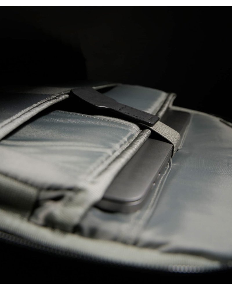 Sac à Dos "Consul" 27 L PENTAGON TACTICAL - 2 grandes poches matelassées ornent le compartiment 3 sécurisé | SPECIALFORCE