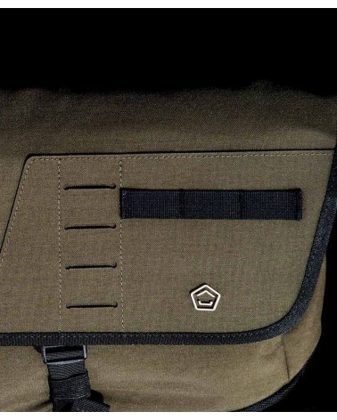 Sac Messenger tactique à bandoulière "Consul" 13,4 L PENTAGON TACTICAL - zoom sur rabat avant | SPECIALFORCE